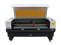 PU Co2 Laser Machine Servo 130 Watt Co2 Laser Cutter Punching Engraving