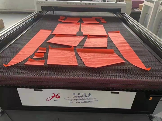 Hermetic Laser Engraving Bed Filter Cloth Automatic Laser Machine